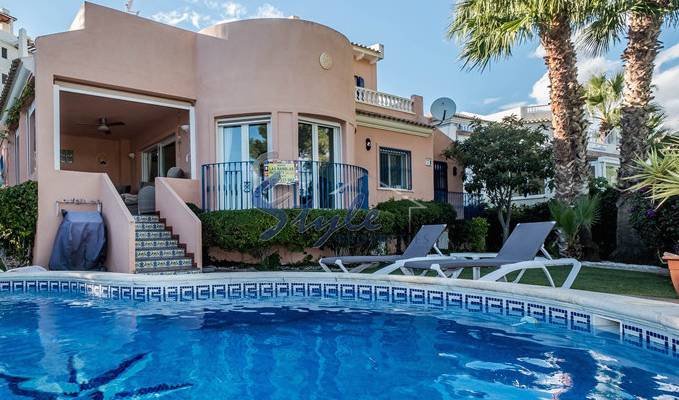 Resale - Villa - Las Ramblas