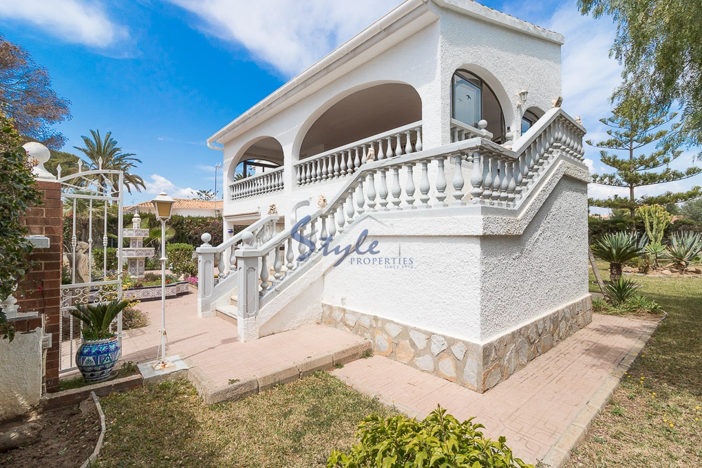 Resale - Villa - La Zenia