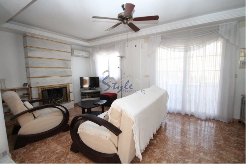 Resale - Villa - Los Altos