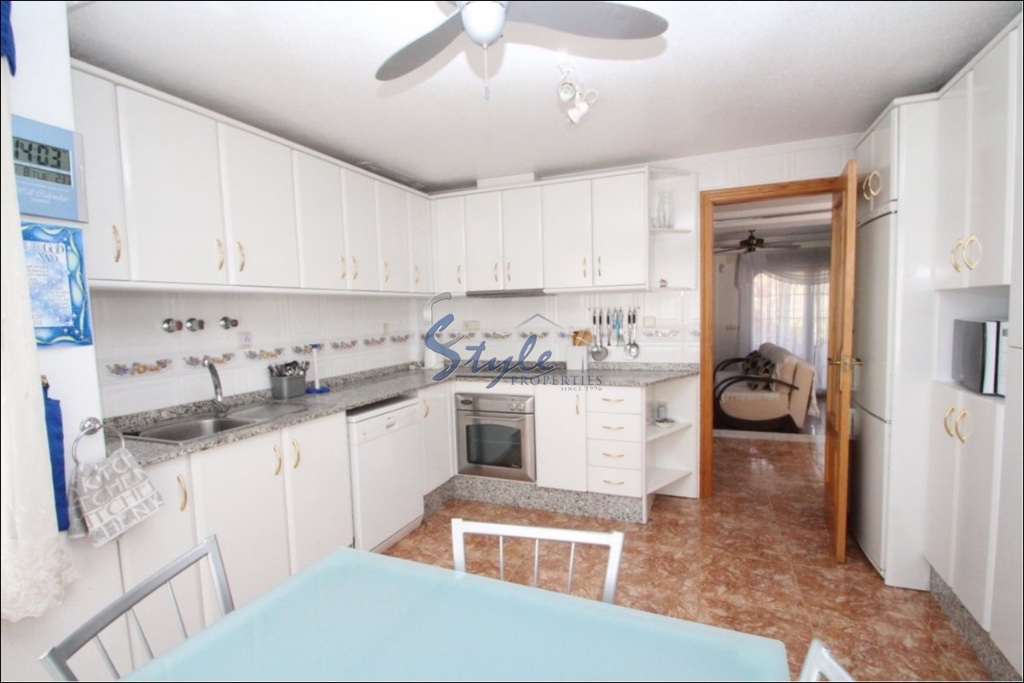 Resale - Villa - Los Altos