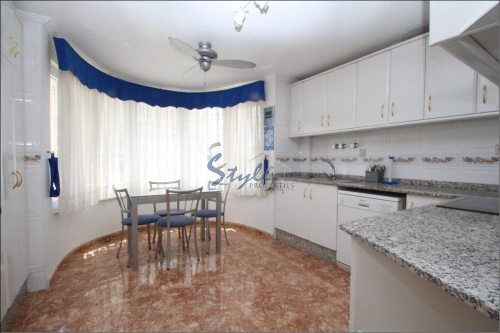 Reventa - Villa - Los Altos