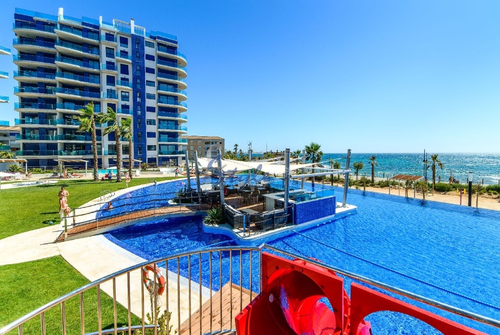  Apartment to sale  with panoramic sea views on the beachfront in Sea Senses, Punta Prima, Orihuela Costa, Costa Blanca, Spain ID:3836