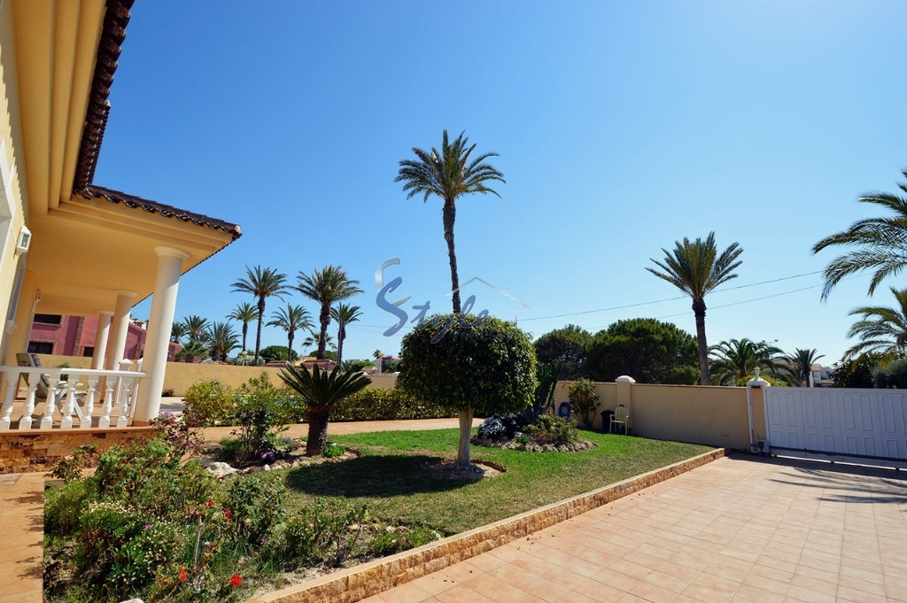 Resale - Luxury Villa - Cabo Roig