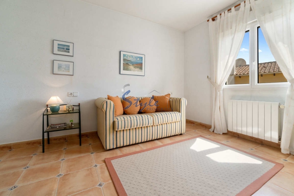 Resale - Villa - Villamartin