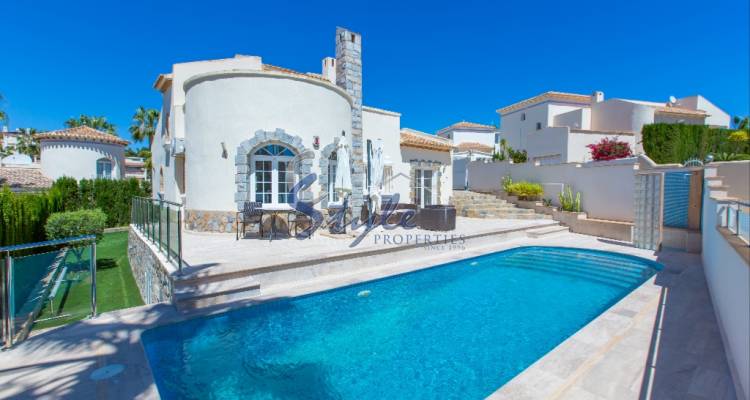 Beautiful villa with swimming pool at the golf courses in Las Ramblas de Campoamor, Orihuela Costa, Costa Blanca, Spain