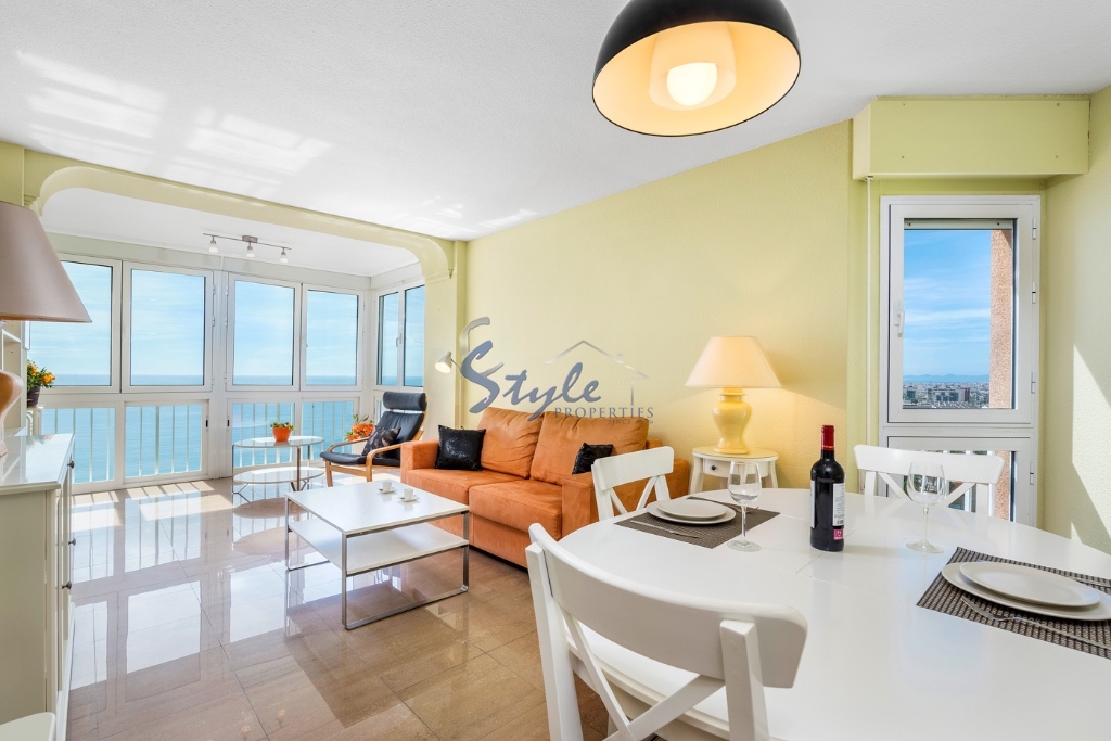 Apartamento primera linea de la playa en Campoamor, Orihuela Costa, Alicante, Costa Blanca, Spain