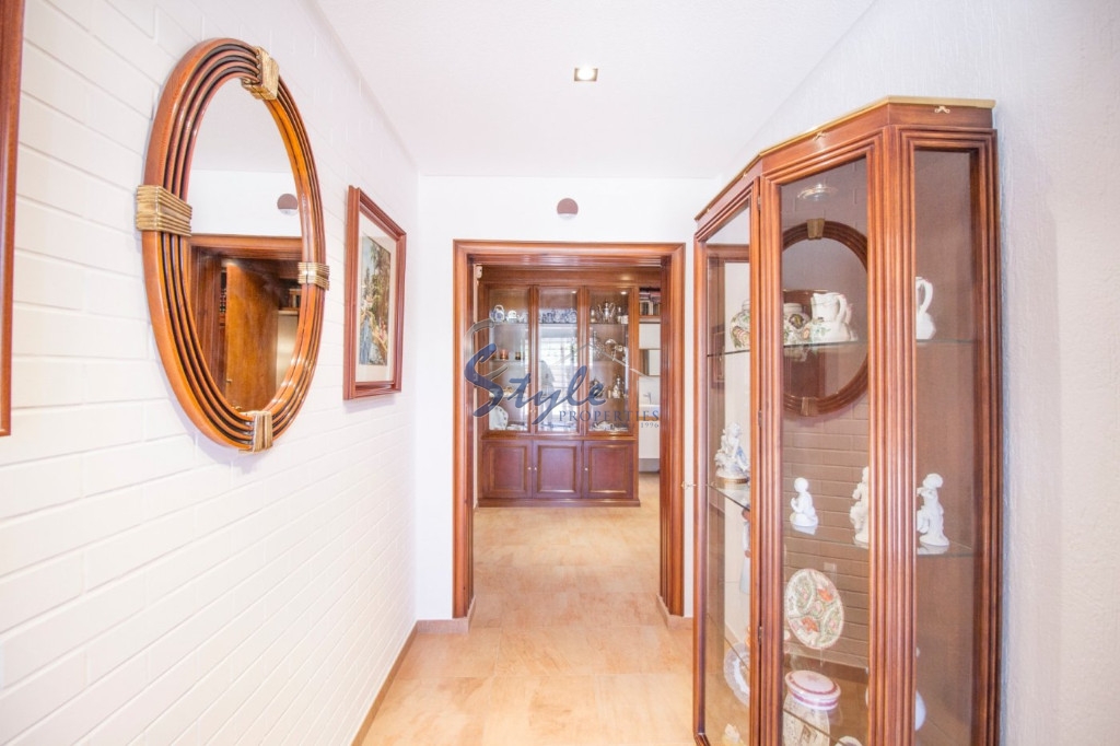 Resale - Villa - Santa Pola