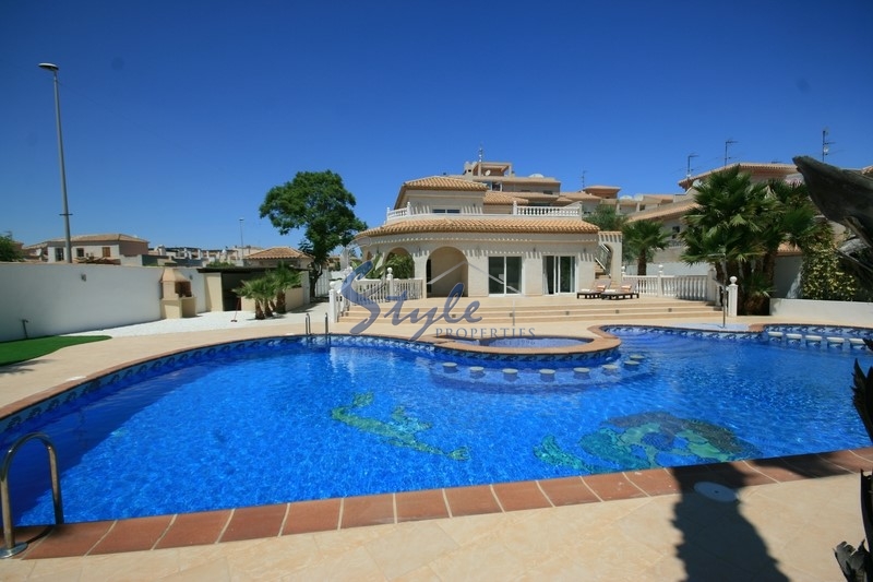 Resale - Luxury Villa - Playa Flamenca