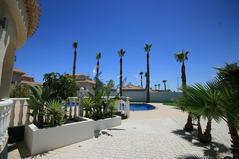 Reventa - Villa de lujo - Playa Flamenca