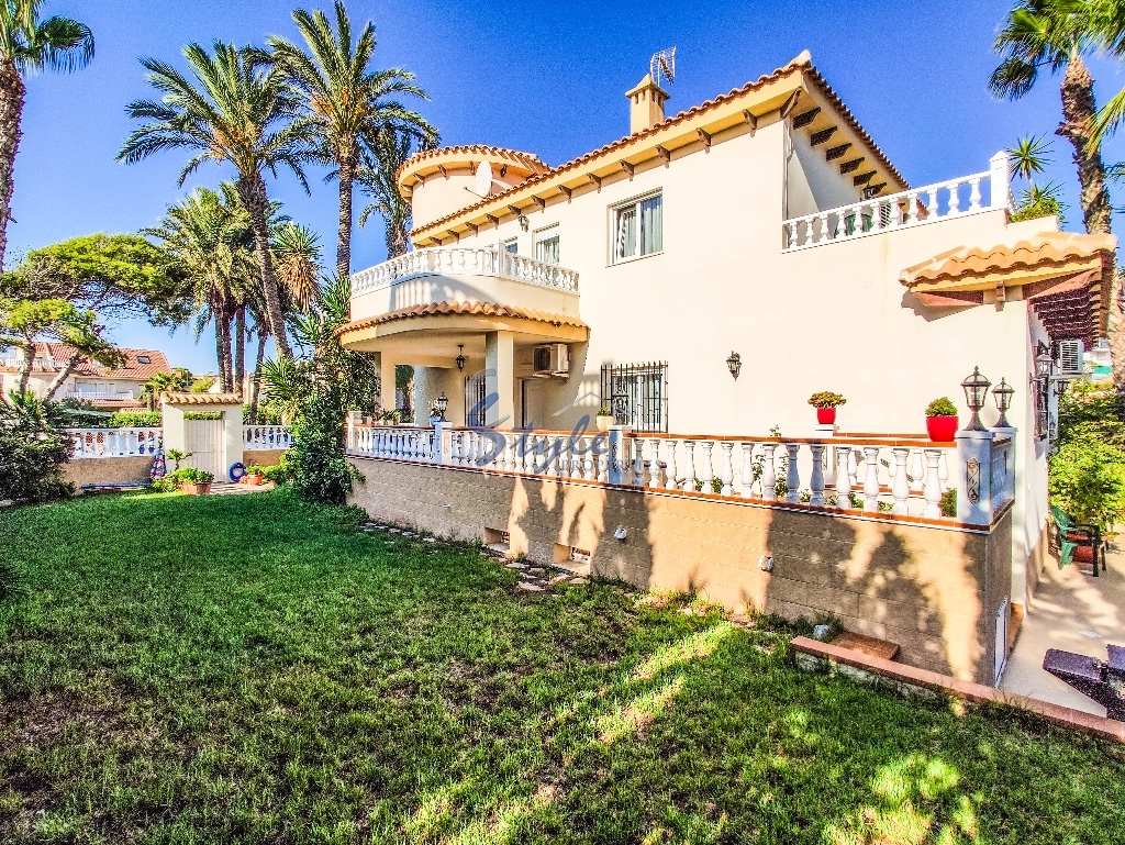 Alquiler corta estancia - Villa - La Zenia