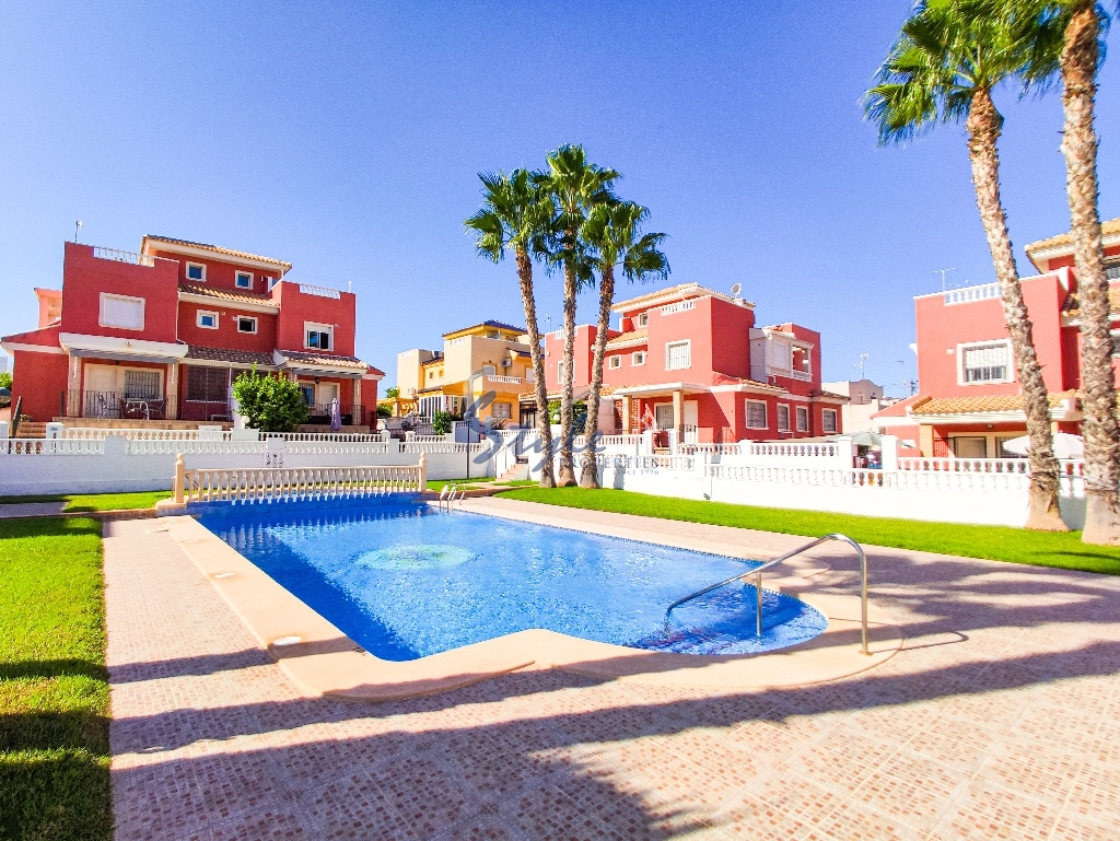 Resale - Semi Detached House - Torrevieja