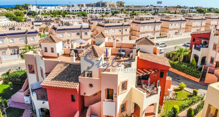 En venta apartamento en Punta Marina, Punta Prima, Alicante, Costa Blanca, Spain.ID2200