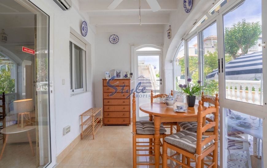 sell renovated bungalow near the sea and beach 