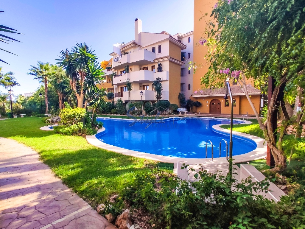 Resale - Apartment - Punta Prima