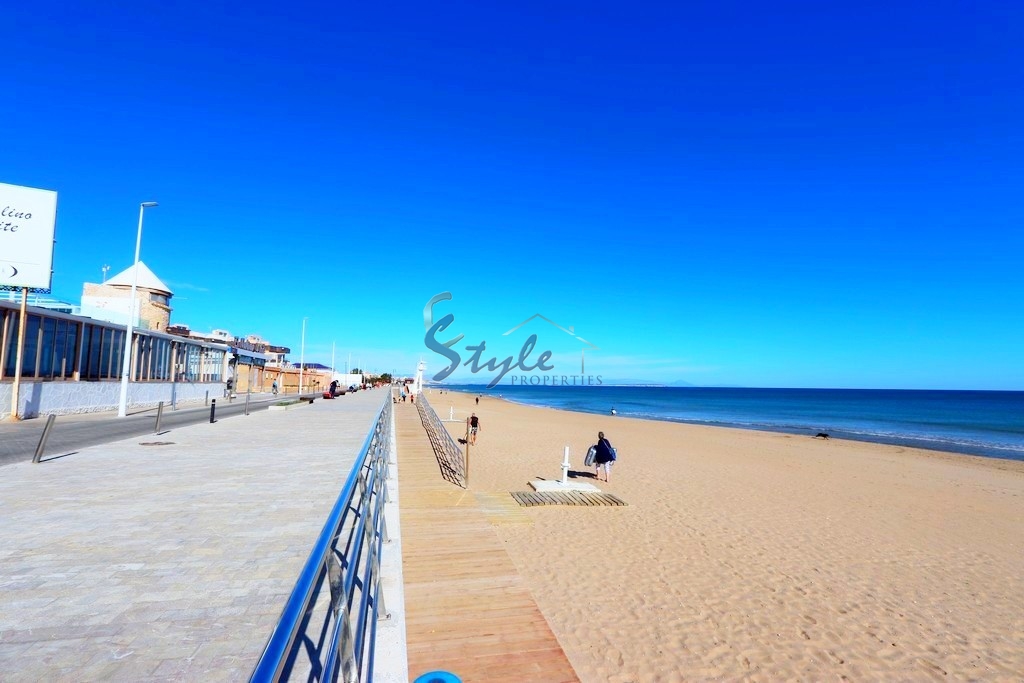 Resale - Apartment - La Mata - La Mata Torrevieja