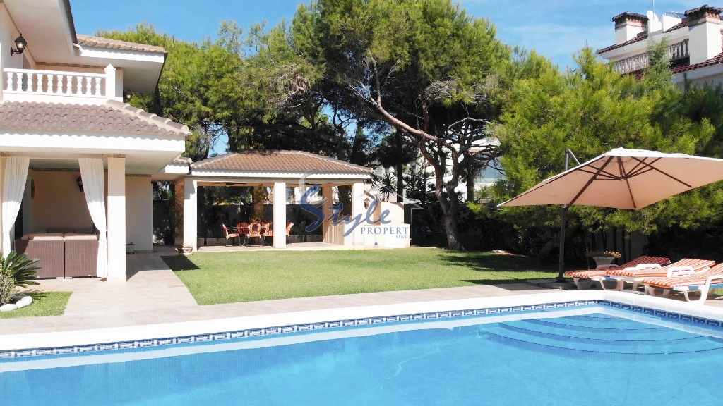 Resale - Luxury Villa - Cabo Roig