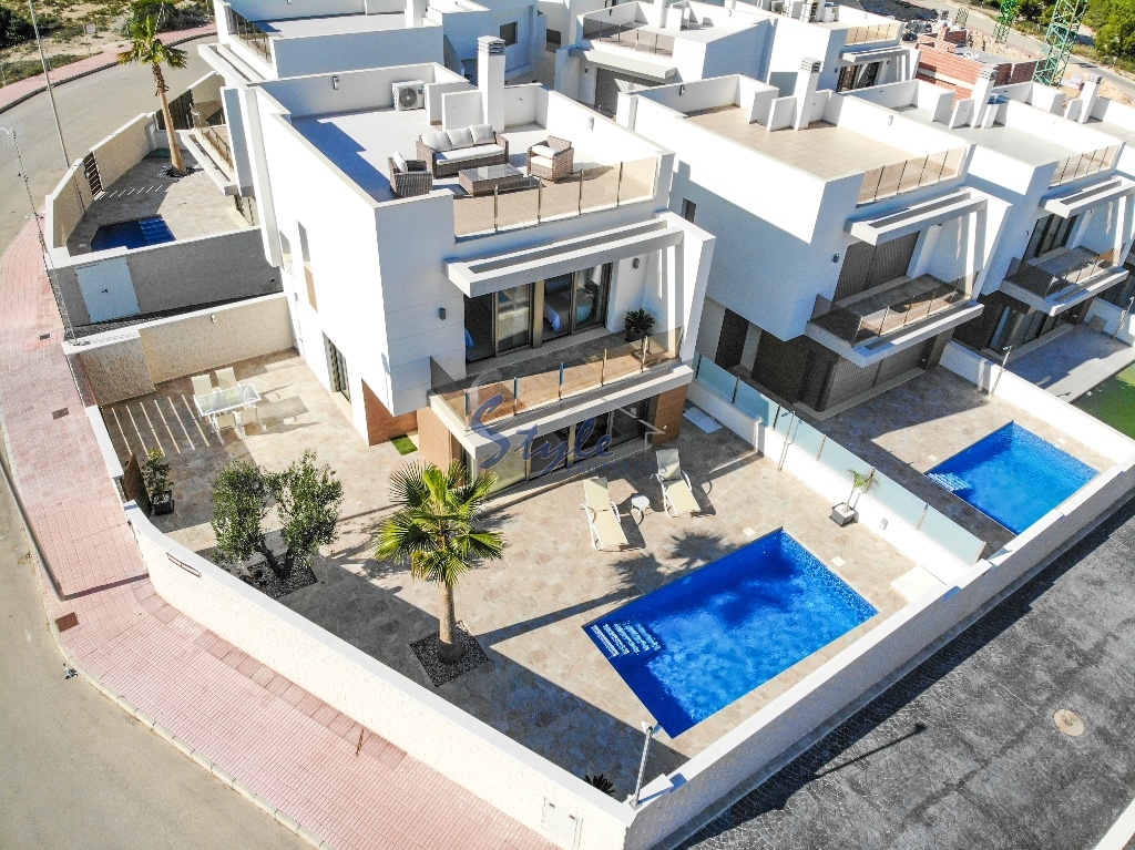 New build villa for sale in Villamartin
