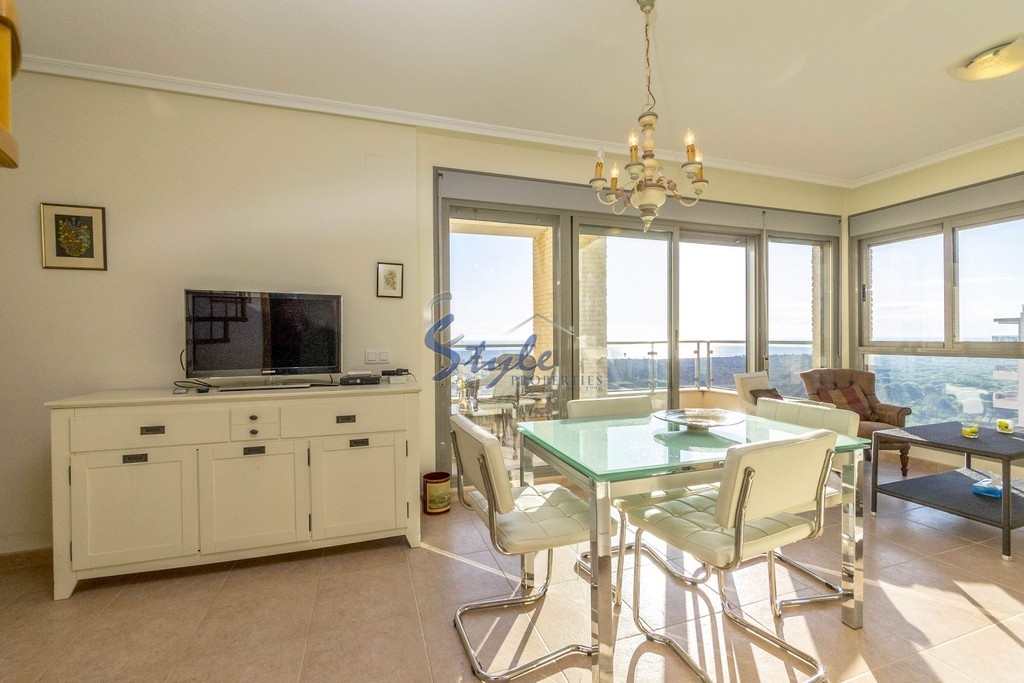 Penthouse for sale with views of the sea and the river near the marina in Guardamar del Segura