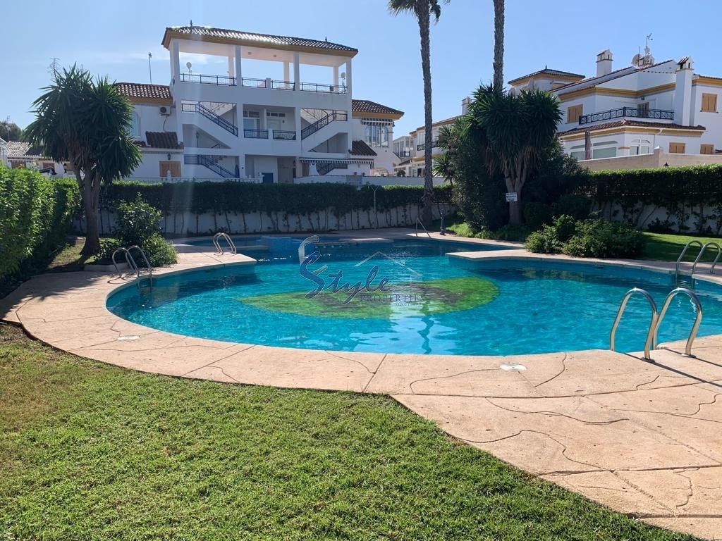 Ground floor bungalow for sale located in the urb. Riomar in Pilar de la Horadada, Orihuela Costa