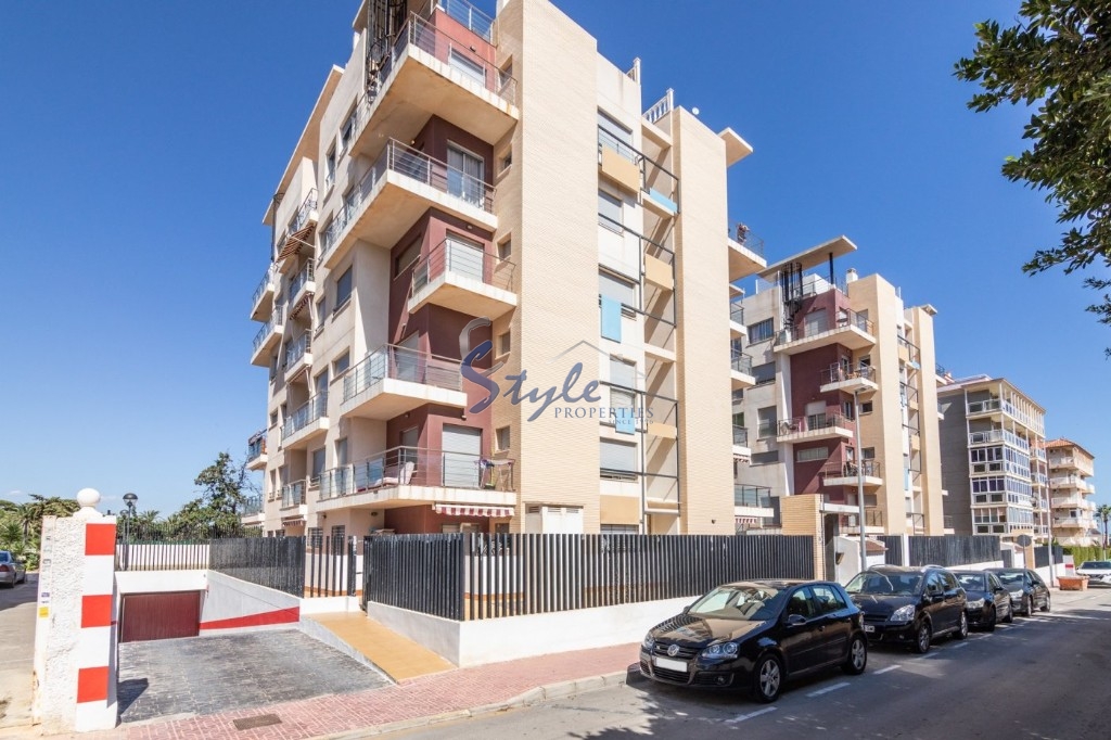 Resale - Apartment - Punta Prima