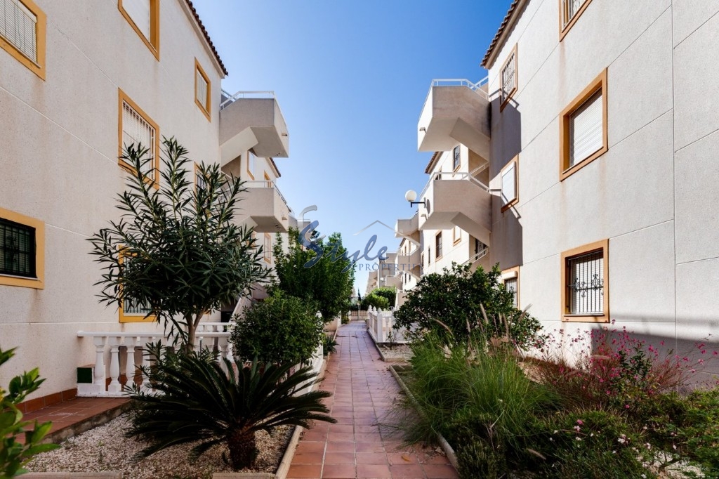 Resale - Apartment - La Mata - La Mata Torrevieja