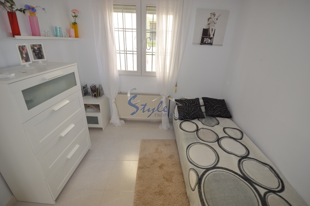 Resale - Villa - Cabo Roig