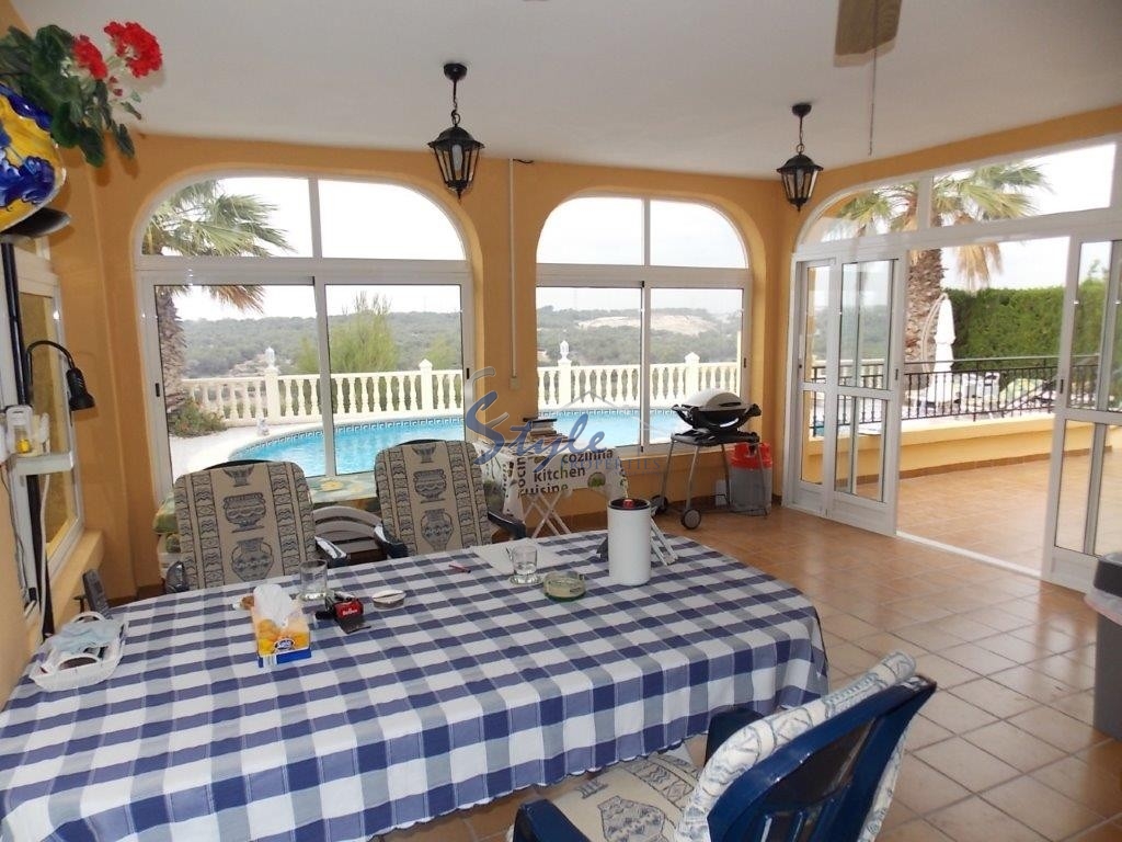 Se vende villa en una excelente ubicación dentro de Las Ramblas de Golf (Orihuela Costa)