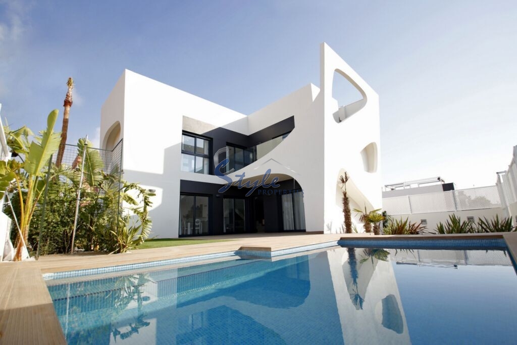 Villa independiente moderna con piscina privada en venta en Ciudad Quesada, Costa Blanca