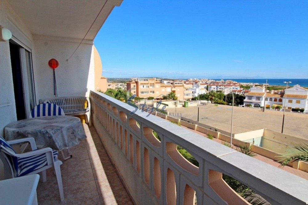 Apartment with sea views for sale near the beach in La Mata, Torrevieja