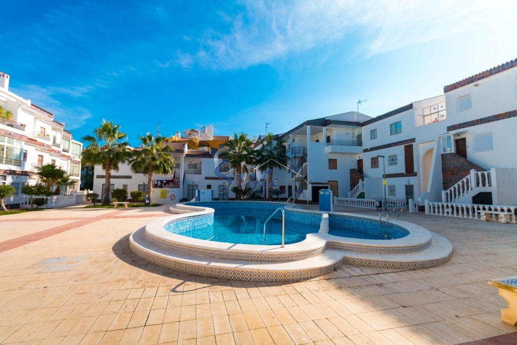 Renovated apartment for sale in urb. Cala Dorada, Orihuela Costa near the beaches of Punta Prima