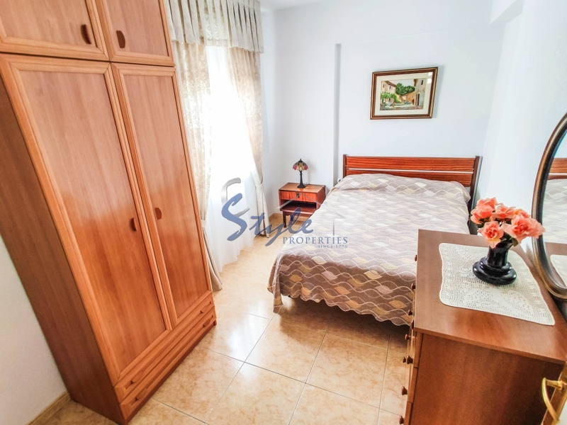 apartamento se vende en Punta Prima, Orihuela Costa cerca del mar y la playa Mediterránea  