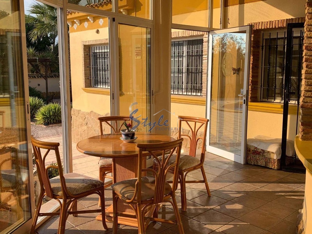 Resale - Villa - Catral