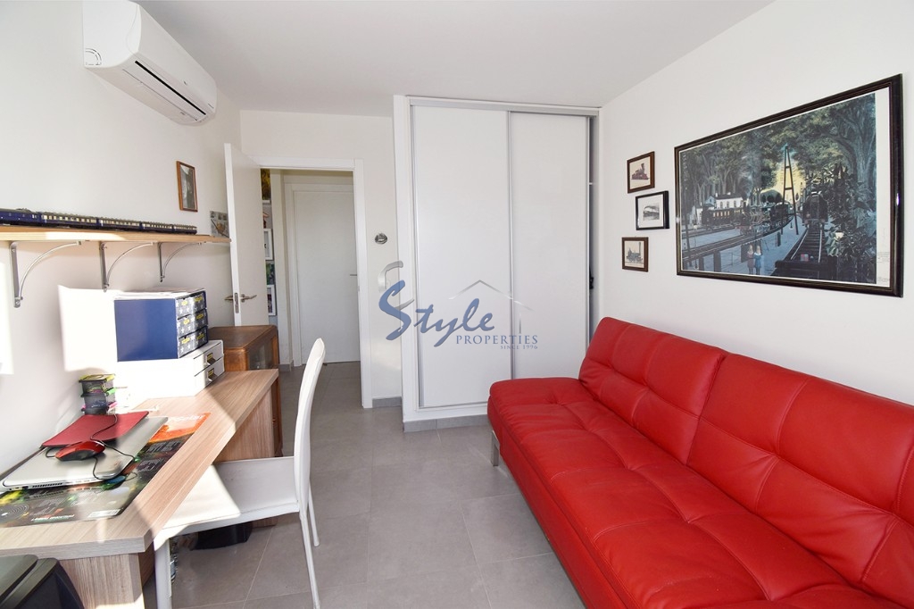 Resale - Apartment - Costa Blanca - Orihuela Costa