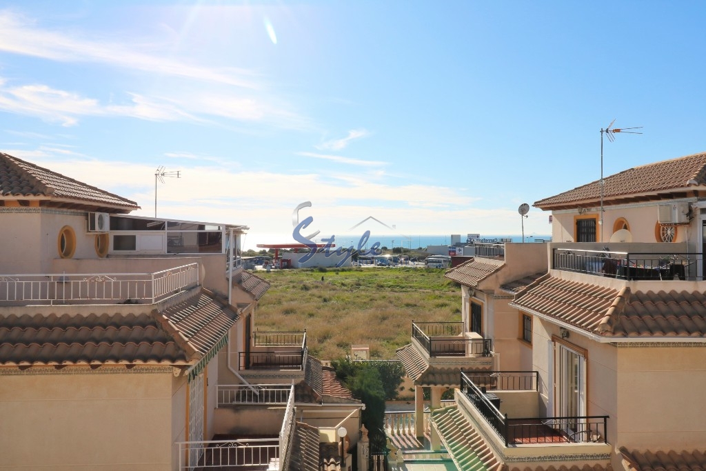 for sale quad townhouse in res. La Campana, Punta Prima in Orihuela Costa with sea views and near the beautiful Mediterranean beach