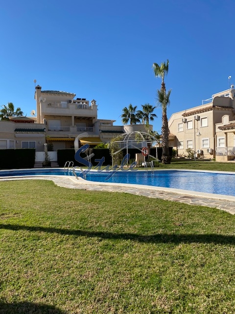 Duplex-penthouse for sale in a great urbanization with two pools “Miraflores IV”, Playa Flamenca