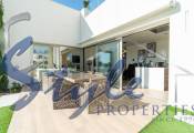 Resale - Villa - Las Colinas