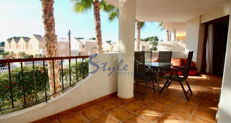 Apartment near the sea and beach for sale in Res. 