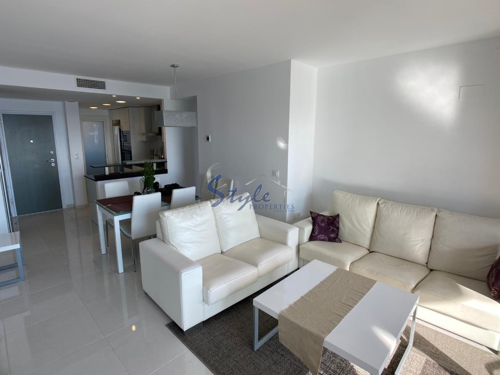 Se vende un apartamento en primera línea del mar con vistas panorámicas en Res. “Sea Senses”, Punta Prima  ID:4440