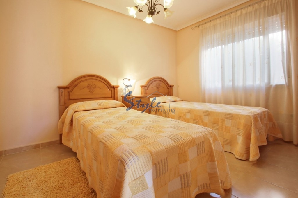 Resale - Villa - Costa Blanca - Orihuela Costa