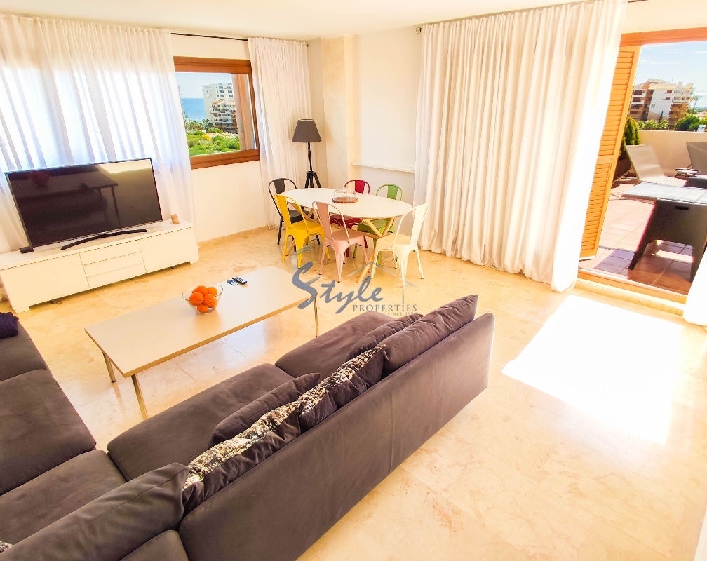 Apartment with sea views in La Entrada, Punta Prima, Alicanta, Costa Blanca, Spain