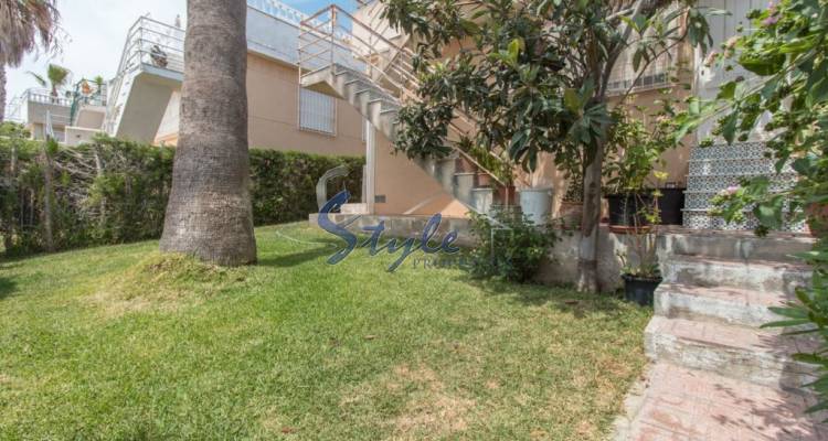 Buy townhouse with garden for sale in Los Altos, Orihuela. ID 4453