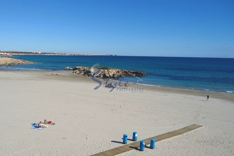 Buy apartment in Costa Blanca close to sea in Cabo Roig. ID: 4454 