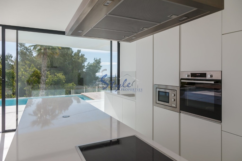 Buy newly built villa in Moraira close to the sea. ID ON1136_44 