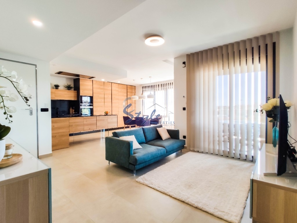 Buy 3 bedrooms’ apartment in Costa Blanca close to golf in La Zenia. ID: 4468