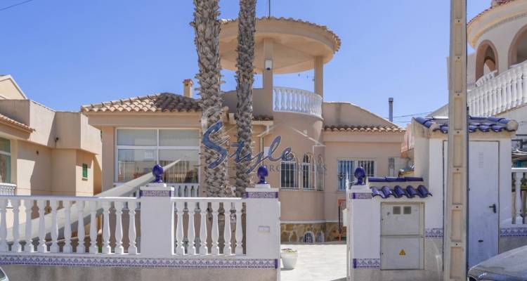 Villa in San Miguel de Salinas near to the beach. ID 4469