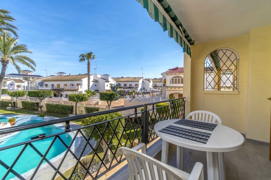 Resale - Apartment - La Mata - La Mata Torrevieja