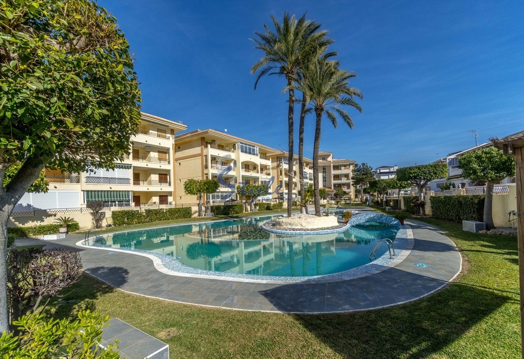 Resale - Apartment - La Mata - La Mata Torrevieja