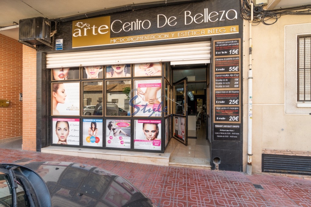 Buy active business. beauty salon in Torrevieja