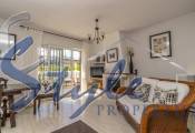 Comprar villa independiente en Cabo Roig al lado del mar. ID 4486