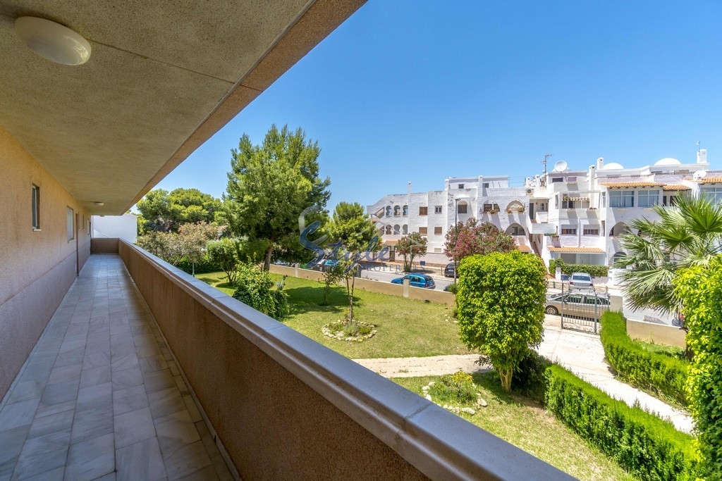 Buy 3-beds apartment in 400 m from the beach in La Zenia, Orihuela Costa. ID 4489